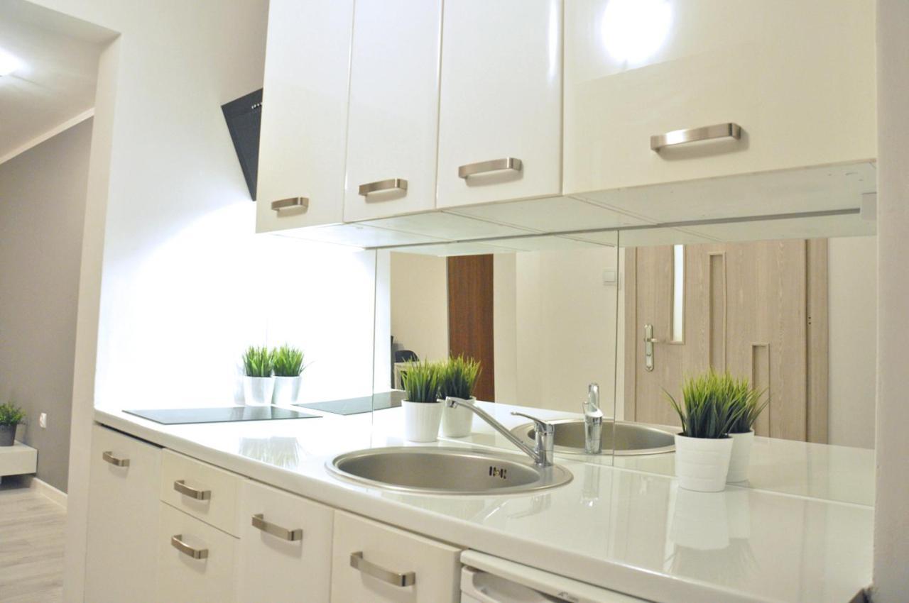 Nice And Comfy Studio Close To Old Town And Metro. Warszawa Exteriör bild