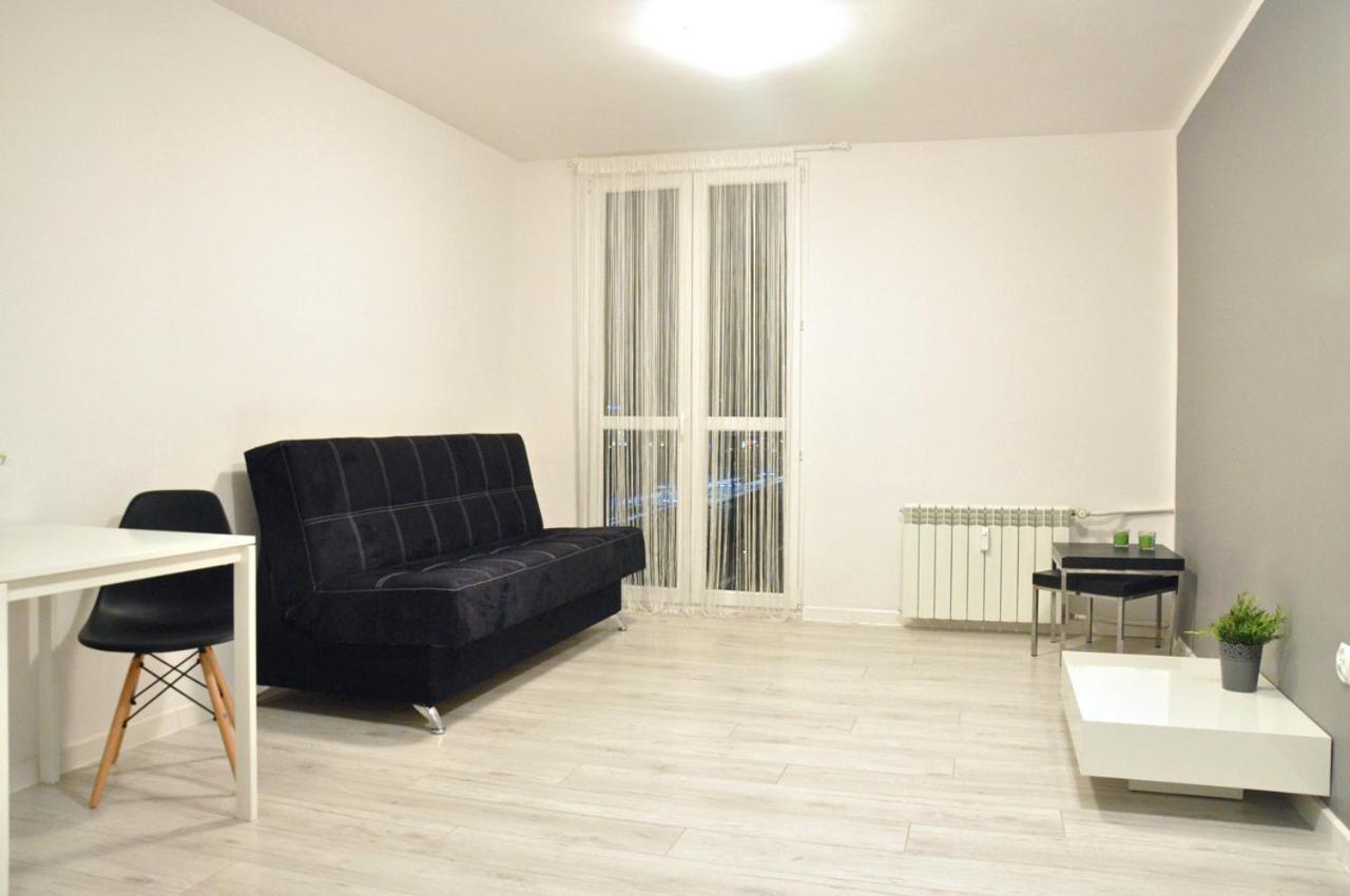 Nice And Comfy Studio Close To Old Town And Metro. Warszawa Exteriör bild